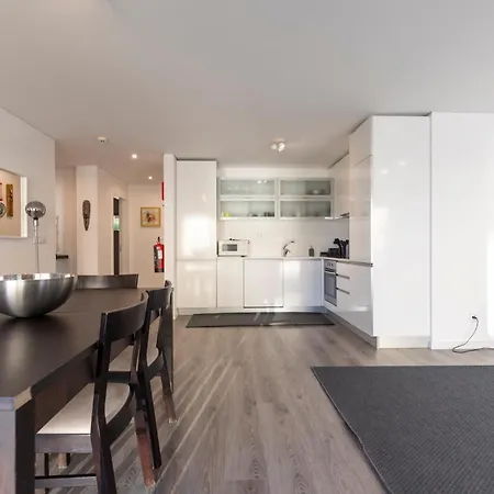 - Comfort & Style By The W/ Sea View Σεσίμπρα